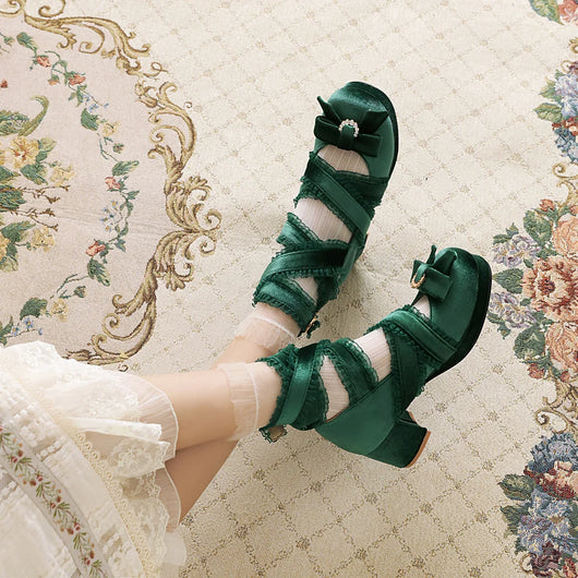 Vampire’s Kiss Platform Heels