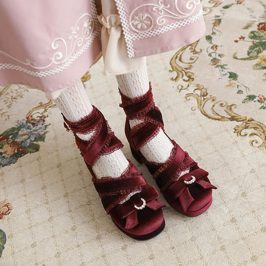 Vampire’s Kiss Platform Heels